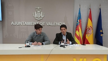 El Ayuntamiento aprueba definitivamente la reducción de horario de terrazas de las plazas de Cedro y Honduras