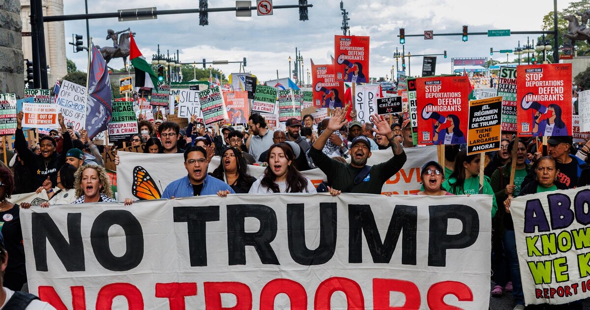 400 soldados da Guarda Nacional do Texas compreendem Trouche Oregon e Illinois 400 soldados da Guarda Nacional do Texas compreendem Trouche Oregon e Illinois