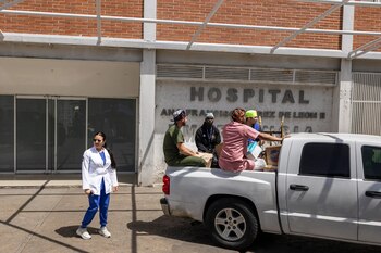 El equipo se subió a varios vehículos, entre ellos esta camioneta (NYT)