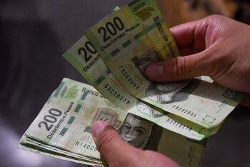 TOLUCA, ESTADO DE MÉXICO, 12NOVIEMBRE2020.- Aspectos de monedas y billetes. FOTO: CRISANTA ESPINOSA AGUILAR /CUARTOSCURO.COM