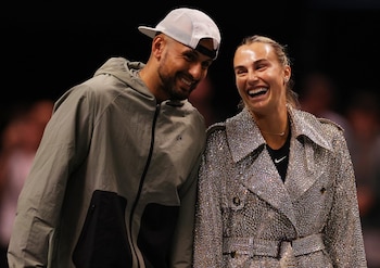 Sabalenka pierde con Kyrgios la exhibición 'Batalla de sexos'.