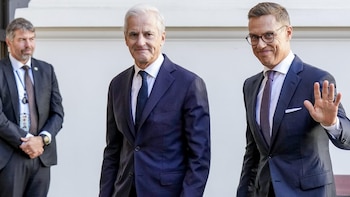 Líderes de Finlandia y Noruega dialogaron con Putin sobre la guerra en Ucrania