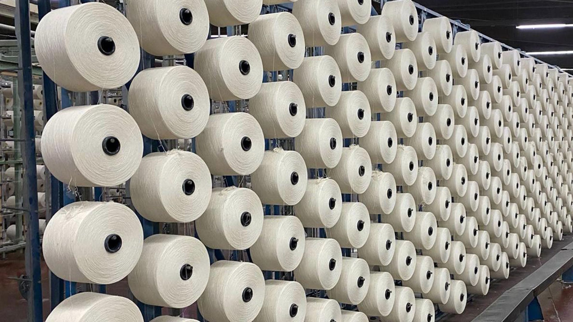 La actividad textil experimentó una caída interanual de 24% en octubre de 2025