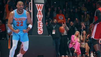 Los Waves serían un trasunto de Los Lakers en 'Una nueva jugada' (Netflix)