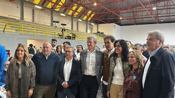 Tellado reivindica en O Carballiño (Ourense) un PP "por encima de la conflictividad" y pide "fuerza" para elecciones