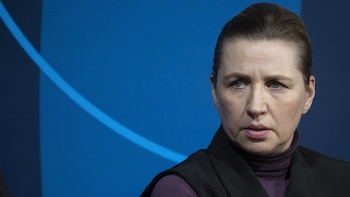 El rey de Dinamarca encarga