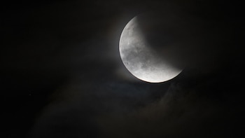 El eclipse parcial de luna del 28 de agosto alcanzará la máxima ocultación a las 6.13 horas
