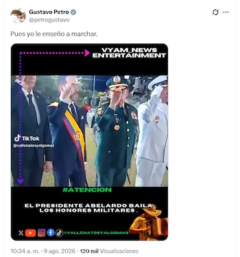 El expresidente cuestionó la actitud de su sucesor durante su primer acto de honores militares - crédito @petrogustavo/X