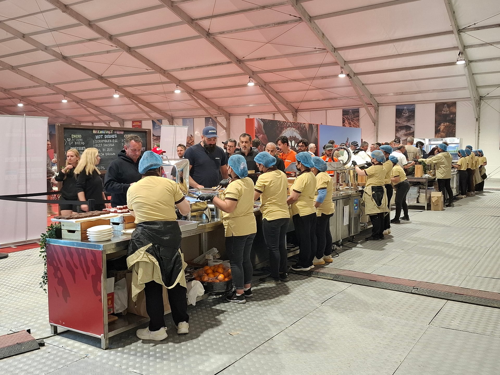 El 95 por ciento de los trabajadores de la cocina son sauditas