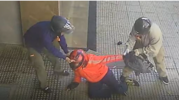 Los feroces asaltos de la mafia porteña de motochorros acusada de robar más de $120 millones en efectivo