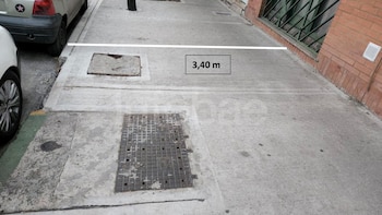 Tropezó con una boca de tormenta rota y en el caso se usó Google Street View para demostrar la culpa del municipio