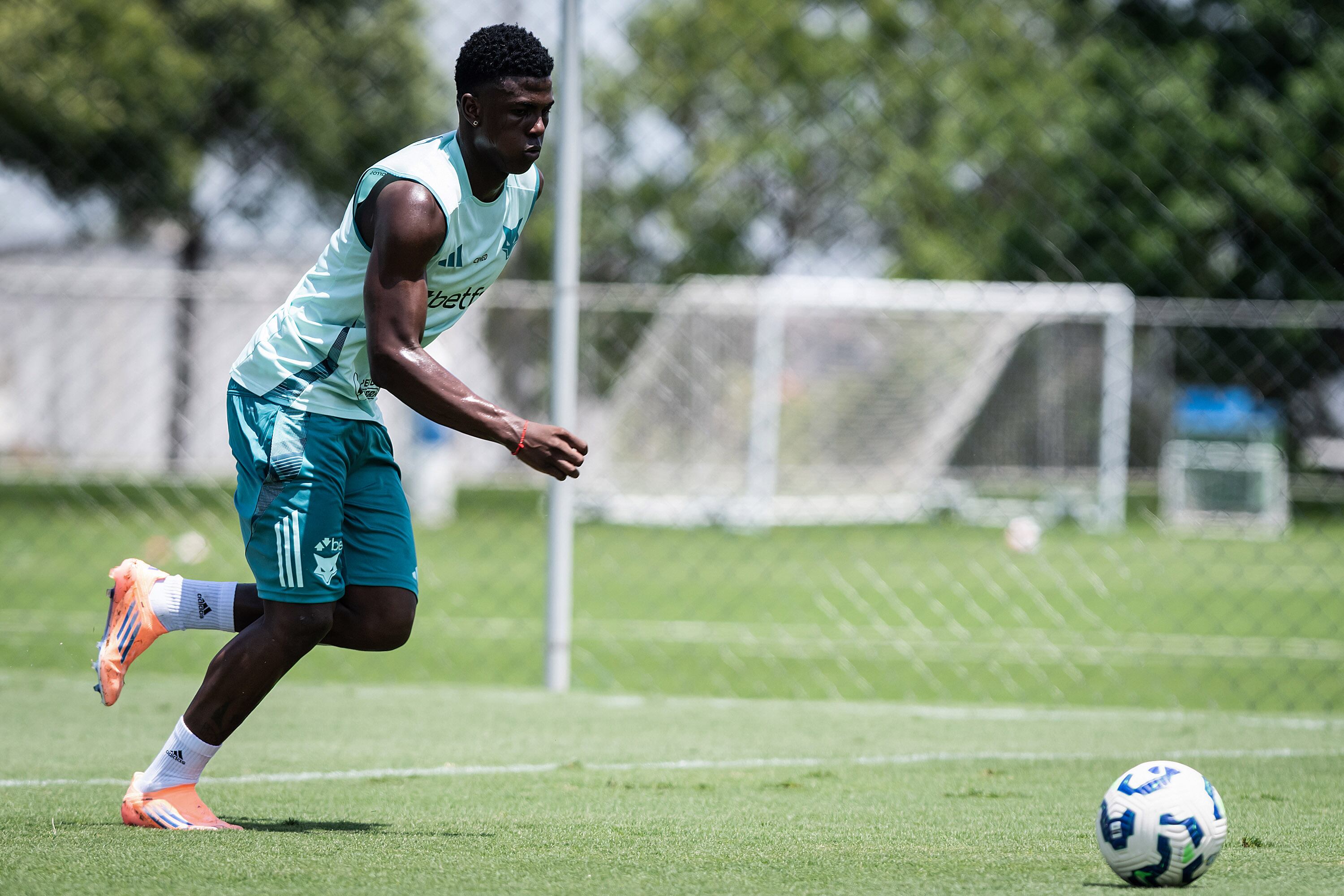 Néiser Villarreal se fue como jugador libre de Millonarios, en medio de una caótica relación con Millonarios - crédito Cruzeiro