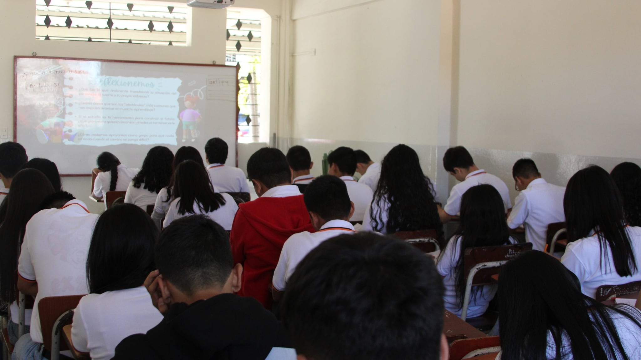 La deserción en los colegios privados de El Salvador baja al 1% durante el ciclo escolar 2026