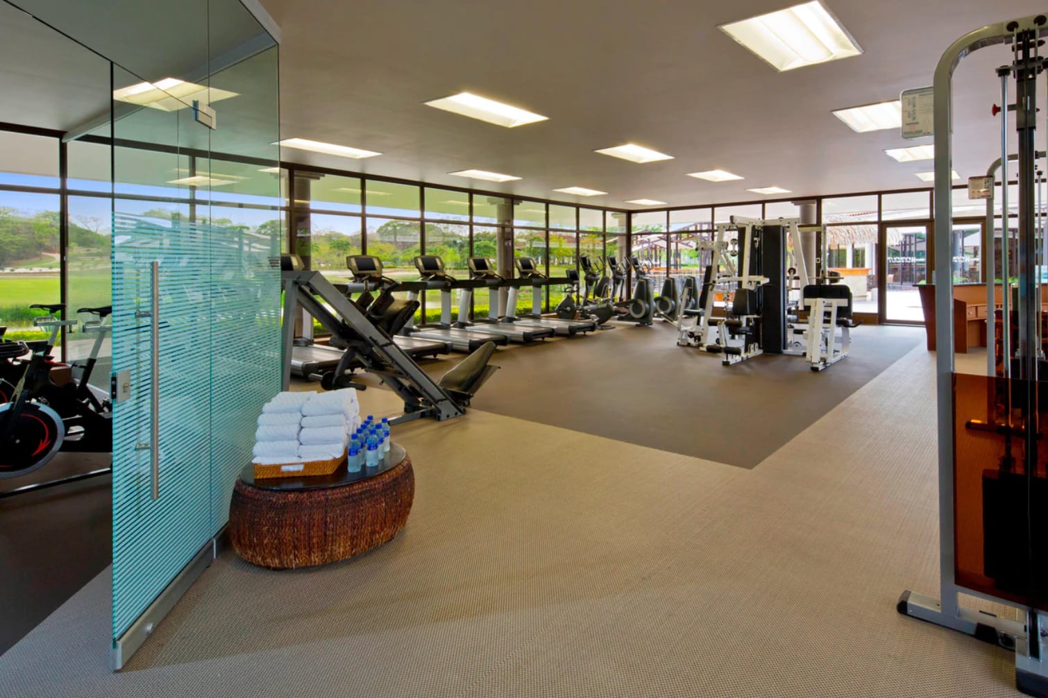 Los huéspedes también pueden acceder al WestinWORKOUT Fitness Studio y a canchas de tenis durante su estadía. Cortesía: Marriot International