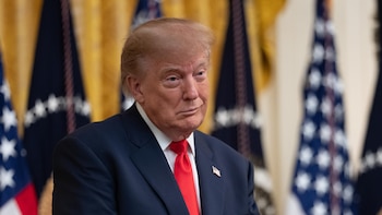 Trump arremete contra la nueva Nobel de la Paz y afirma que el "desacreditado" premio debería ser suyo