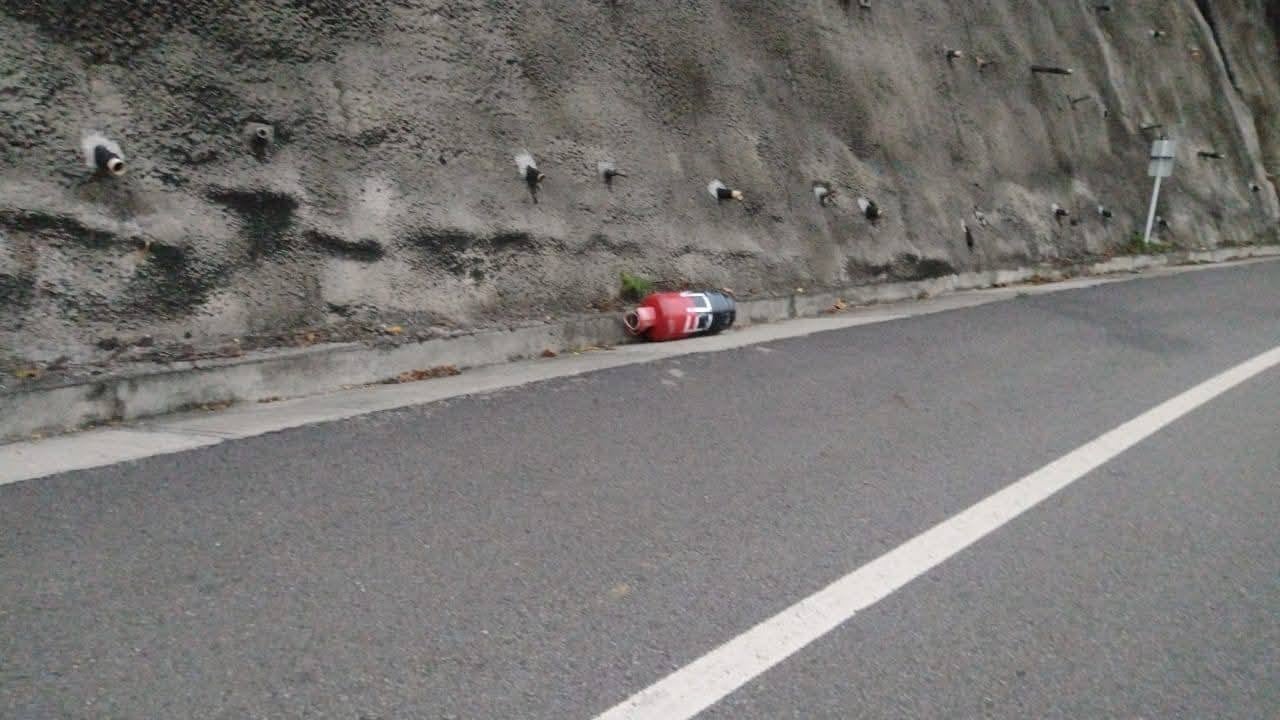 El cierre total de la vía Cúcuta-Pamplona afecta la movilidad en el Norte de Santander tras la aparición de cilindros explosivos - crédito Redes sociales