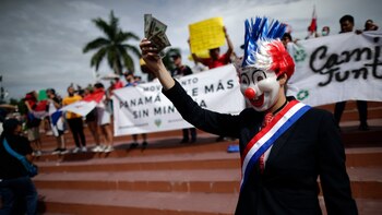 Panamá suspende las clases ante