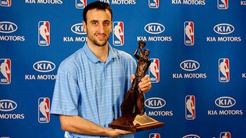 Manu Ginóbili, con el premio