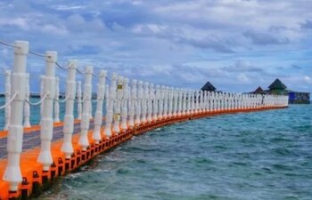 Imagen del puente flotante más