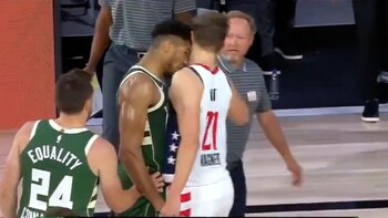 El cabezazo de una de