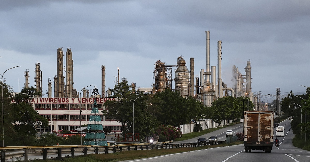 Multimillonaria Inversión Petrolera Necesaria para Recuperar la Producción de Venezuela