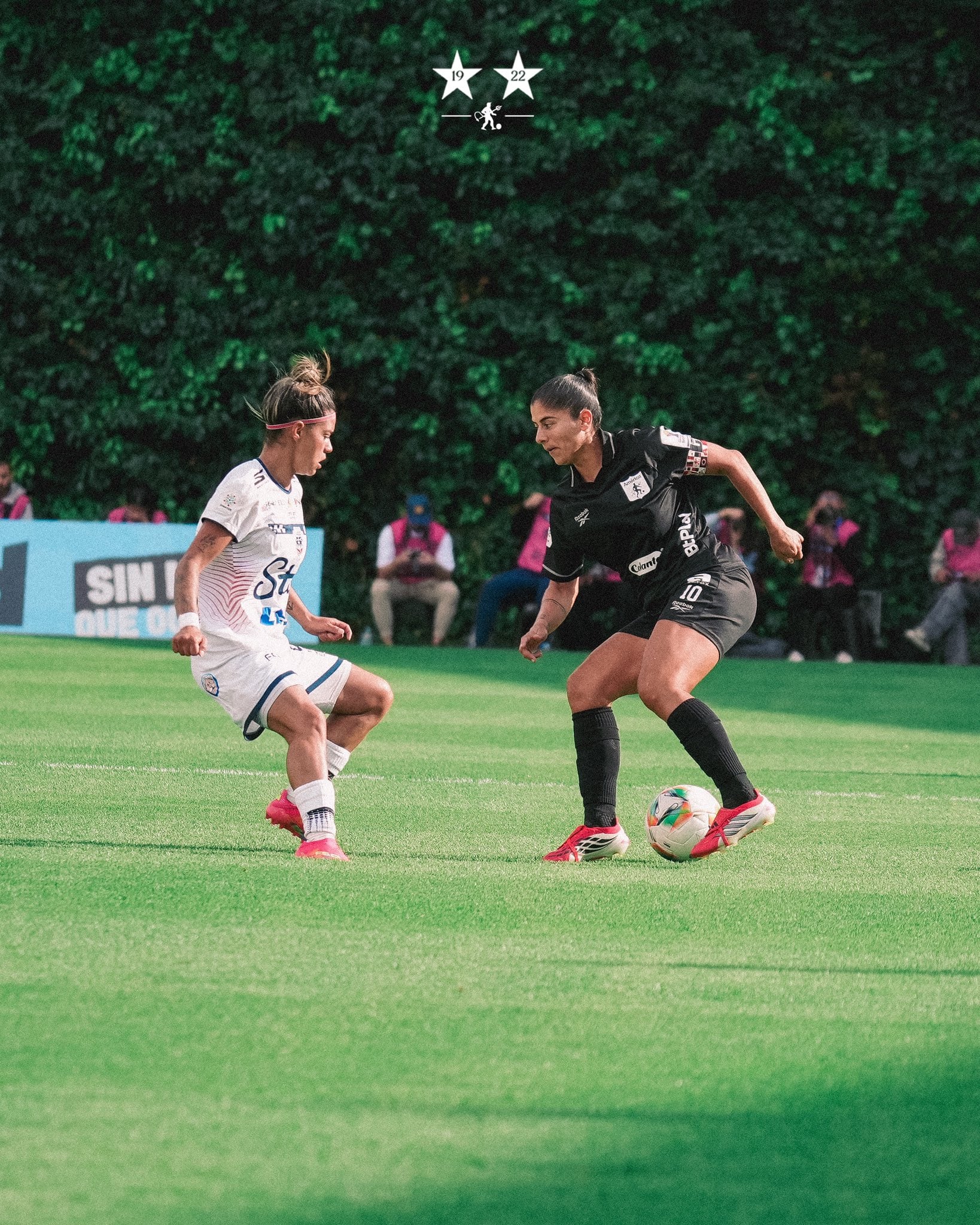 La futbolista cuestionó la calidad de la liga femenina y la falta de respaldo institucional a las jugadoras locales - crédito América de Cali Femenino