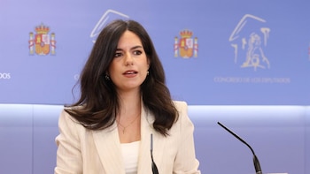 Vox replica a Sémper que se deje de "lo políticamente correcto" y acusa al PP de ayudar al "cordón sanitario"