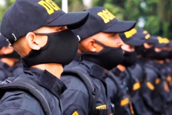 Funcionarios de la Dgcim detienen,