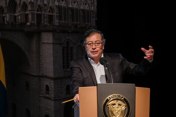 "Abarca mucho, pero aprieta muy