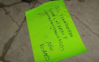 Junto con los restos humanos