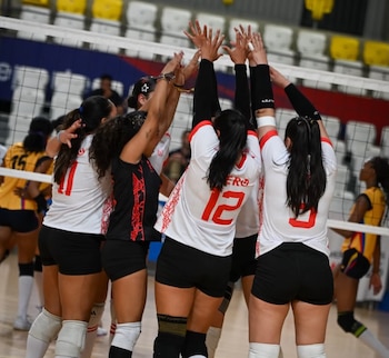 Perú derrotó en sets corridos a Colombia en su debut de los Panamericanos Universitarios 2026.