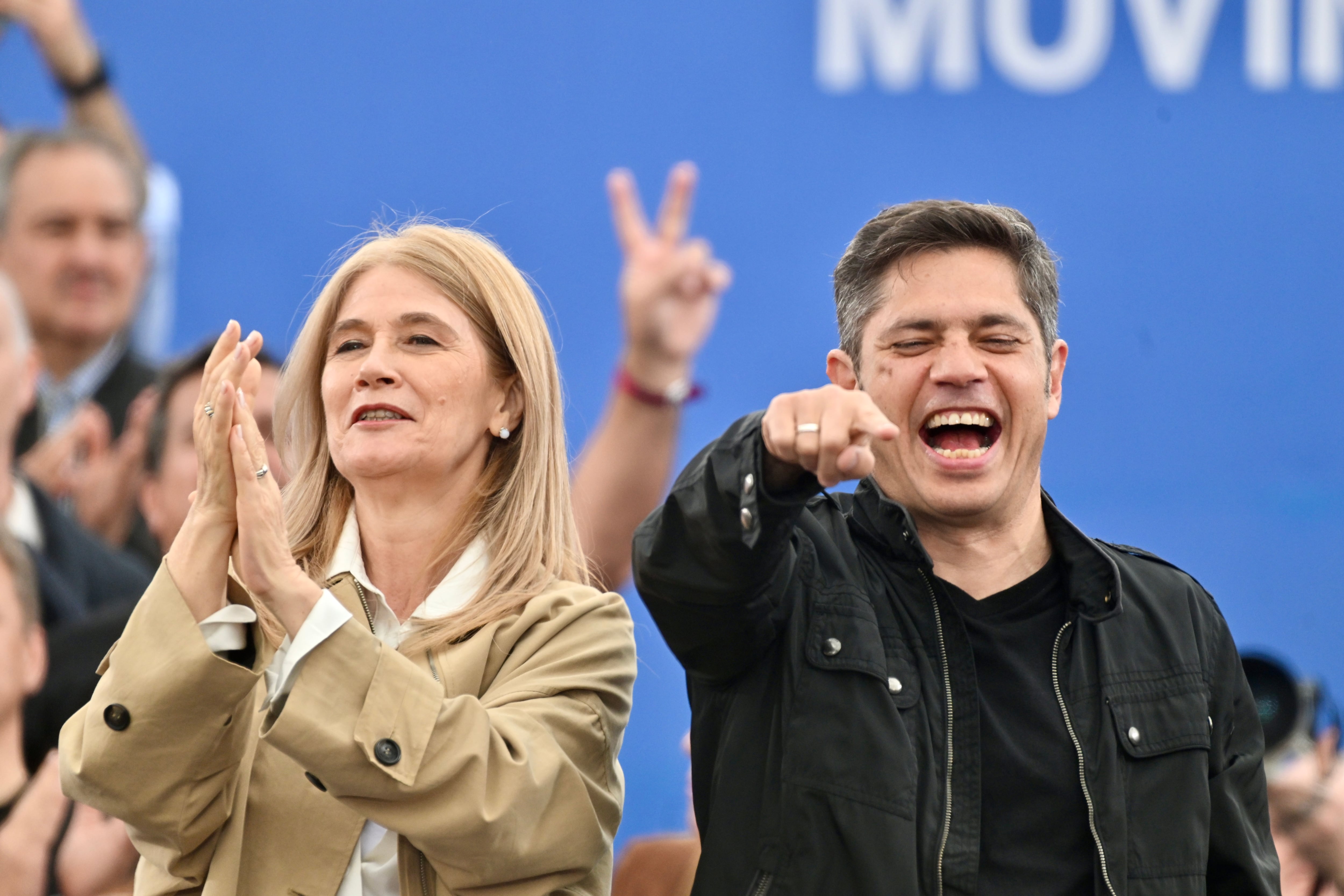 Kicillof junto a Verónica Magario, vicegobernadora de la provincia