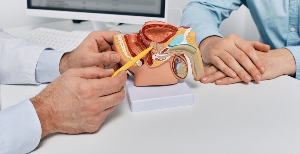 La técnica TMA utiliza microondas para eliminar tumores prostáticos de manera precisa, preserva la función urinaria y sexual y se realiza en forma ambulatoria (EuropaPress)