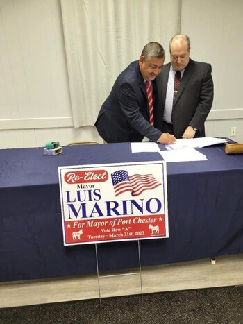 Luis Marino es político del