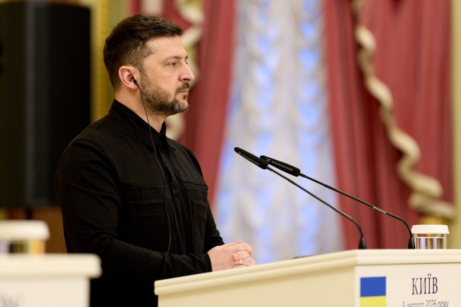 Zelenski reclama una «fecha específica» para el ingreso de Kiev a la UE e insiste en 2027 como límite