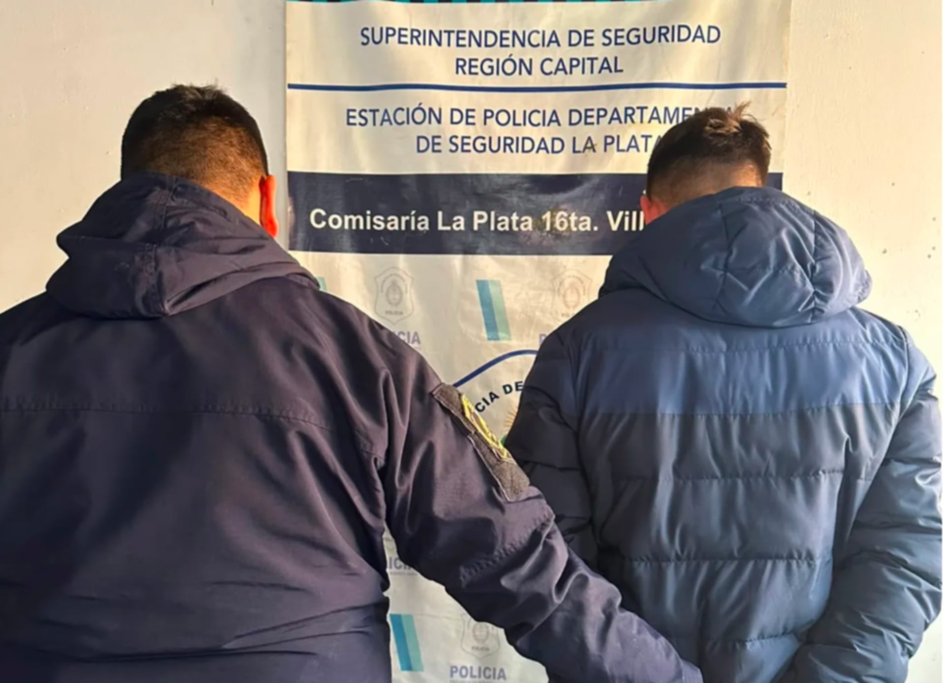 El joven detenido estaría entre los presuntos participantes del ataque a Areco que tuvo como trasfondo un robo de motocicleta y una posterior represalia armada (0221)