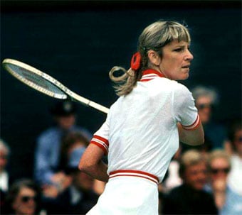 Chris Evert fue diagnosticada por primera vez en diciembre de 2021 después de una histerectomía preventiva por la mutación del gen BRCA