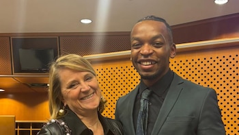 Estaràs (PP) reclama "presión internacional"