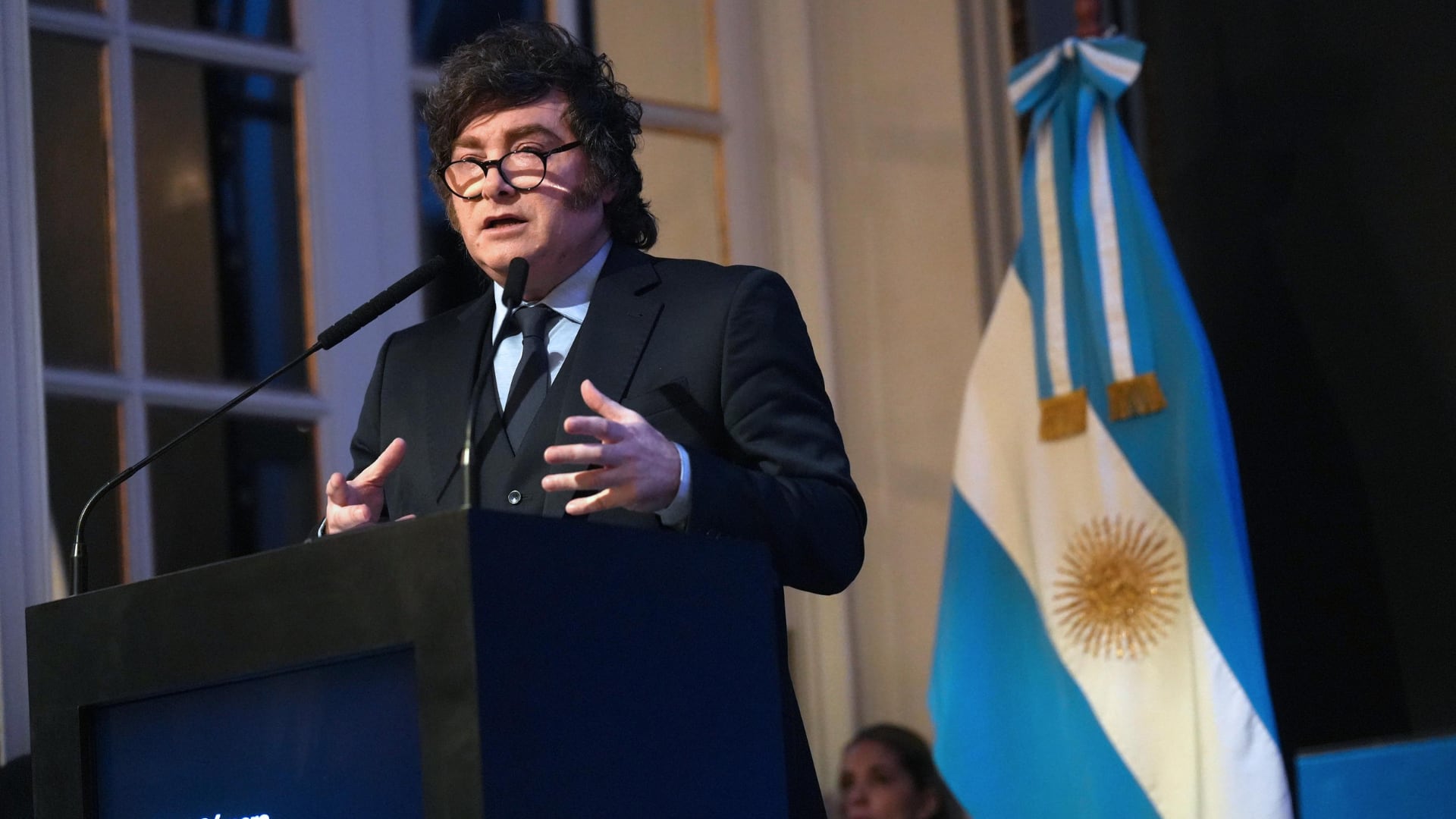 The Economist señaló que los salarios reales se mantienen por debajo de los niveles del inicio de la gestión y que los empleos formales disminuyen.