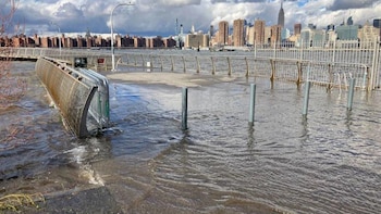 Nueva York monitorea 45 cursos de agua ante el riesgo de contaminación tras las intensas lluvias