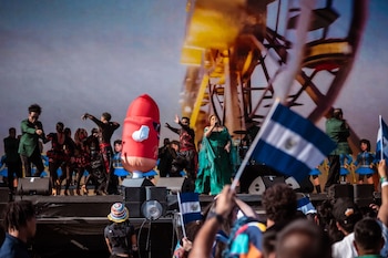 El repertorio de los Hermanos Flores en Coachella incluyó éxitos como "La Bala", "Arriba El Salvador" y "Linda Muchachita", acompañados por la ovación del público.(Cortesía: Los Hermanos Flores Orquesta Internacional)