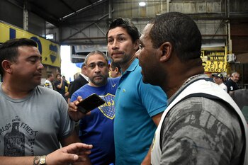 Bermúdez trabaja hombro a hombro