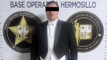 El sujeto fue aprehendido al salir de su casamiento en Hermosillo. (FGJE Sonora)