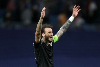 Gustavo Dulanto celebrando la agónica