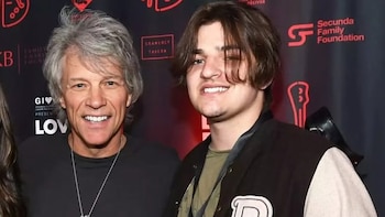El hijo de Bon Jovi abre su propio camino en la música alejado del apellido paterno: “No me gusta la idea de ser famoso”