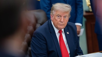 Trump defiende la inclusión de aranceles a Irán en el proyecto de ley de sanciones contra Rusia