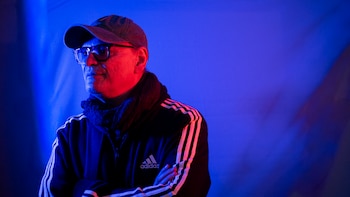 Más allá del teatro, Carlos Belloso sintoniza el clima de época con “una antenita media rota que tengo”