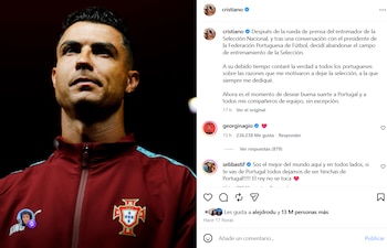 Captura de pantalla de una publicación de Instagram con un retrato de Cristiano Ronaldo con la indumentaria de Portugal y un mensaje de texto