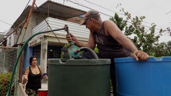 La escasez de agua colma la paciencia de los cubanos