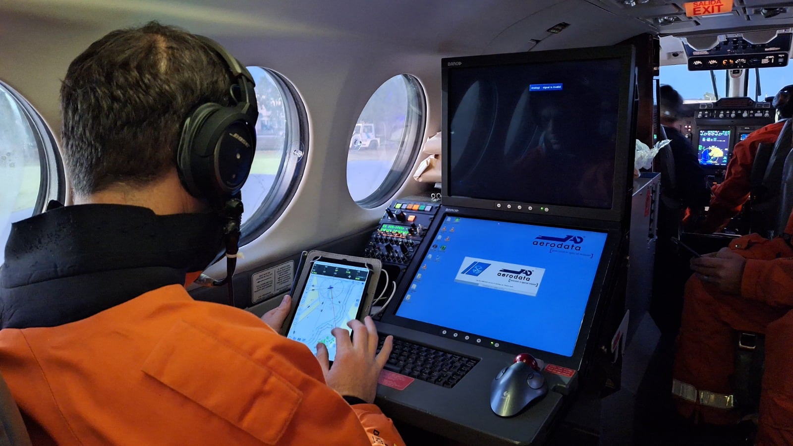 Personal de Prefectura monitorea en tiempo real el sistema AIS desde la base en Comodoro Rivadavia